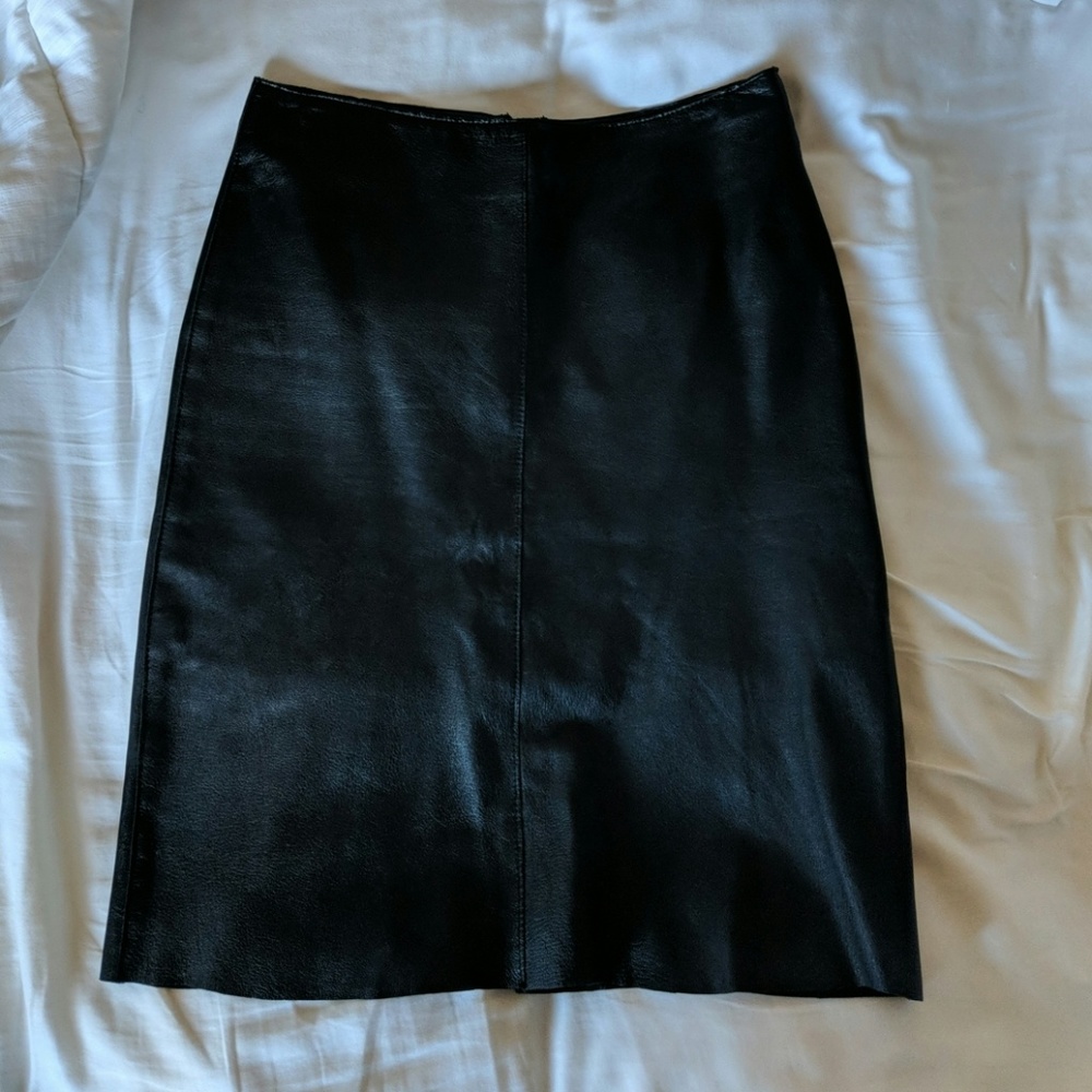 FIRM!! bebe leather pencil skirt